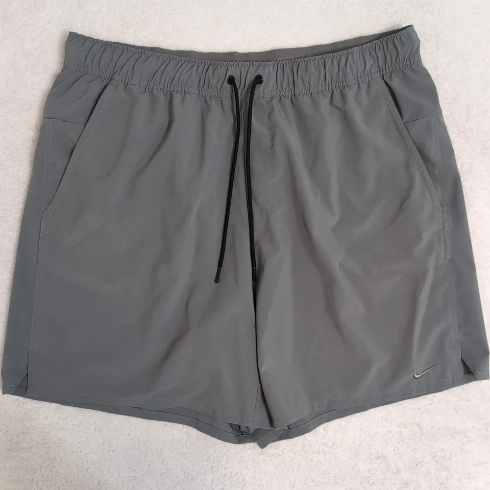 NEW Nike Training Shorts Men's XL 36x7